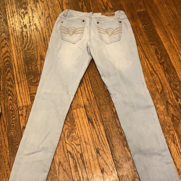 Zanadi. Size 7. Light blue jeans - Picture 2 of 2